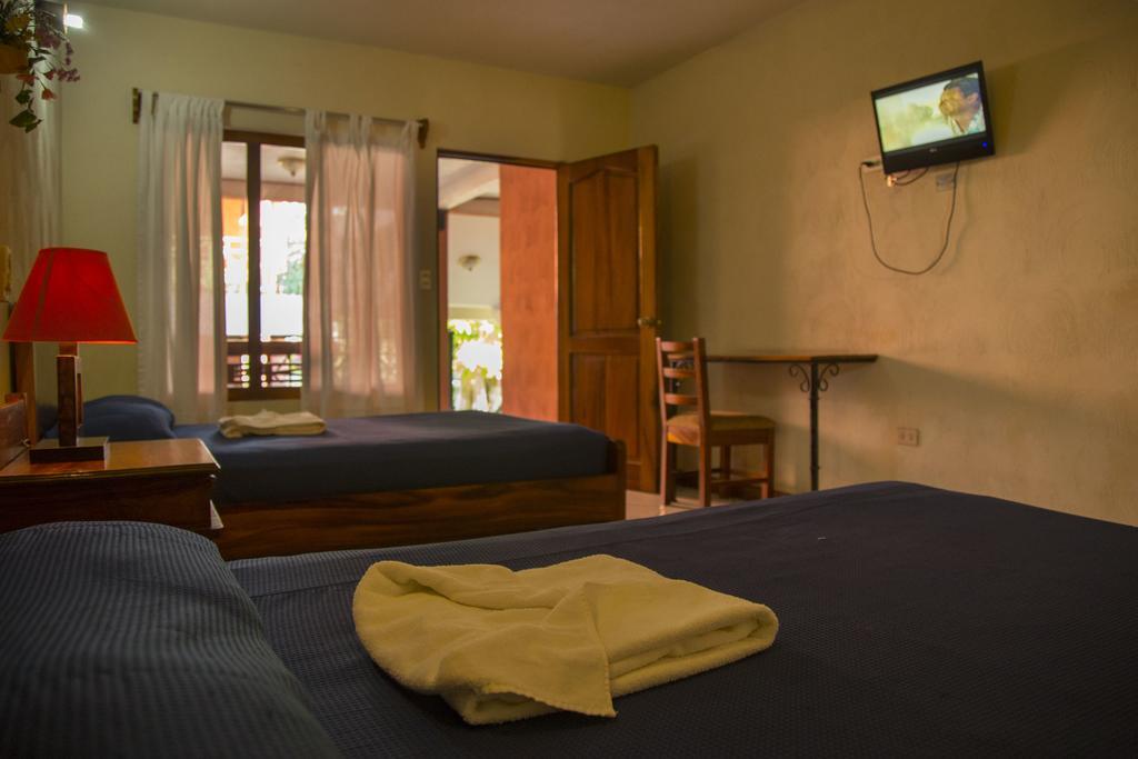 Hotel Villa Hermosa Retalhuleu Ngoại thất bức ảnh