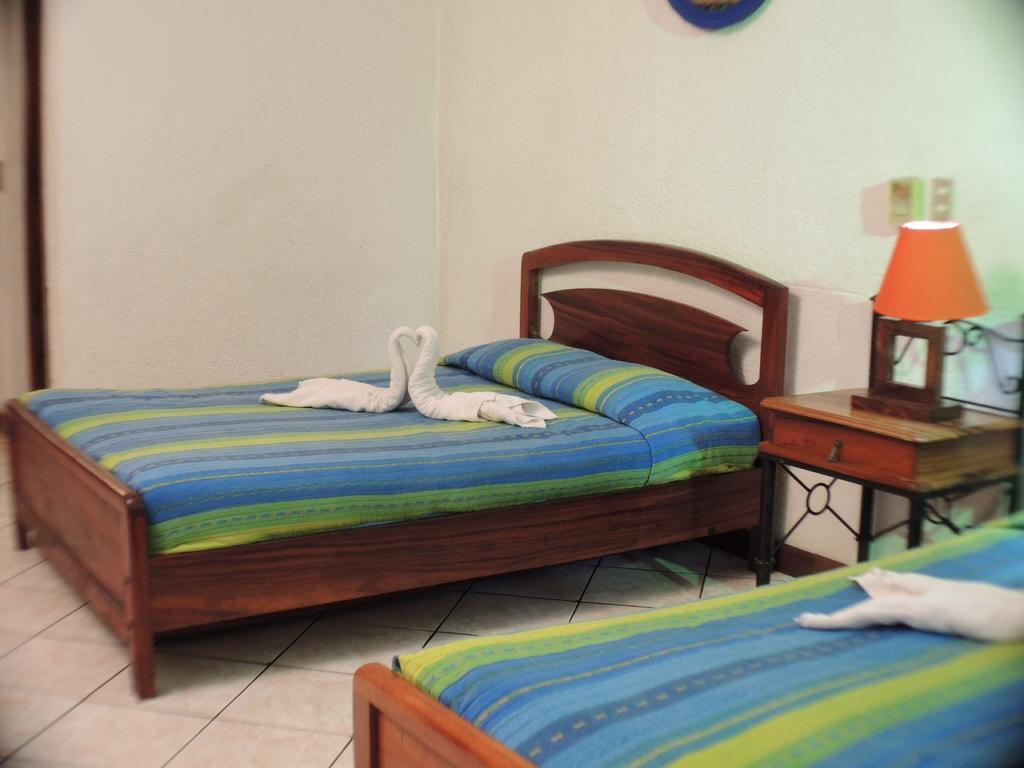 Hotel Villa Hermosa Retalhuleu Phòng bức ảnh