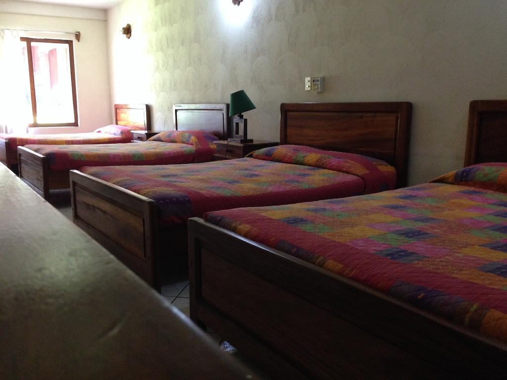 Hotel Villa Hermosa Retalhuleu Phòng bức ảnh