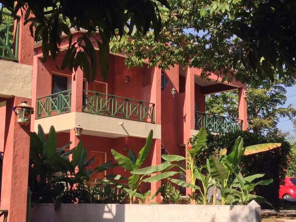 Hotel Villa Hermosa Retalhuleu Ngoại thất bức ảnh